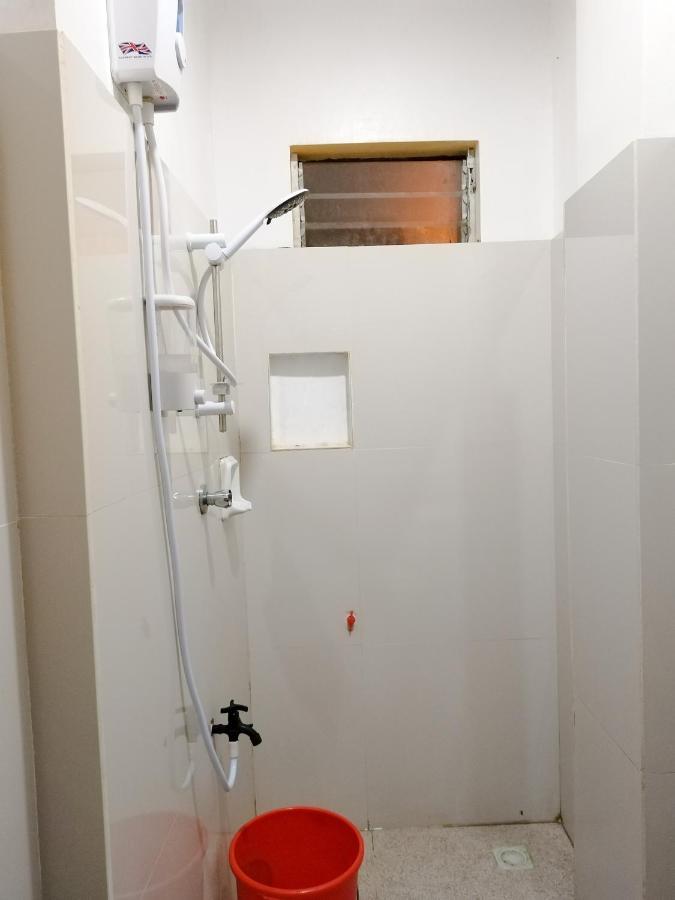 Joyful Guest House เอลนิโด ภายนอก รูปภาพ