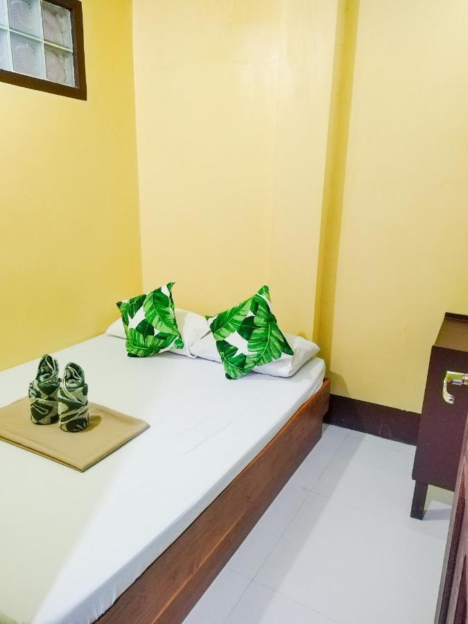Joyful Guest House เอลนิโด ภายนอก รูปภาพ