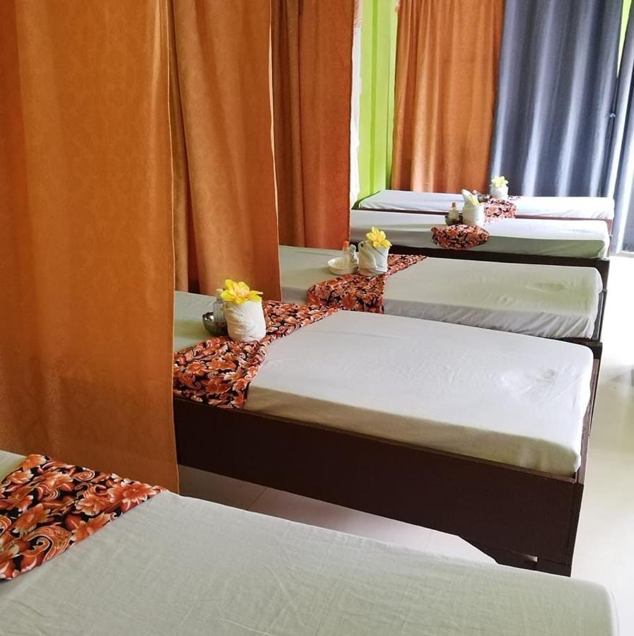 Joyful Guest House เอลนิโด ภายนอก รูปภาพ