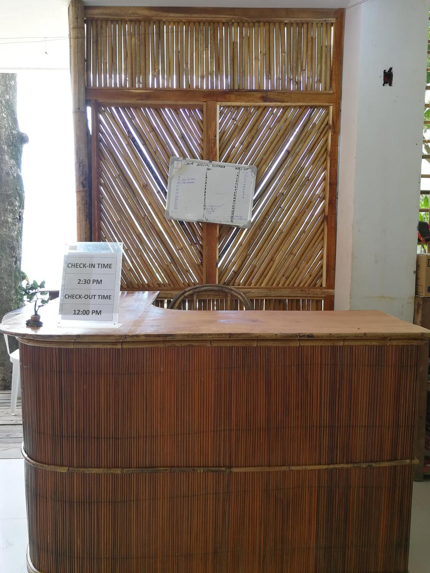 Joyful Guest House เอลนิโด ภายนอก รูปภาพ