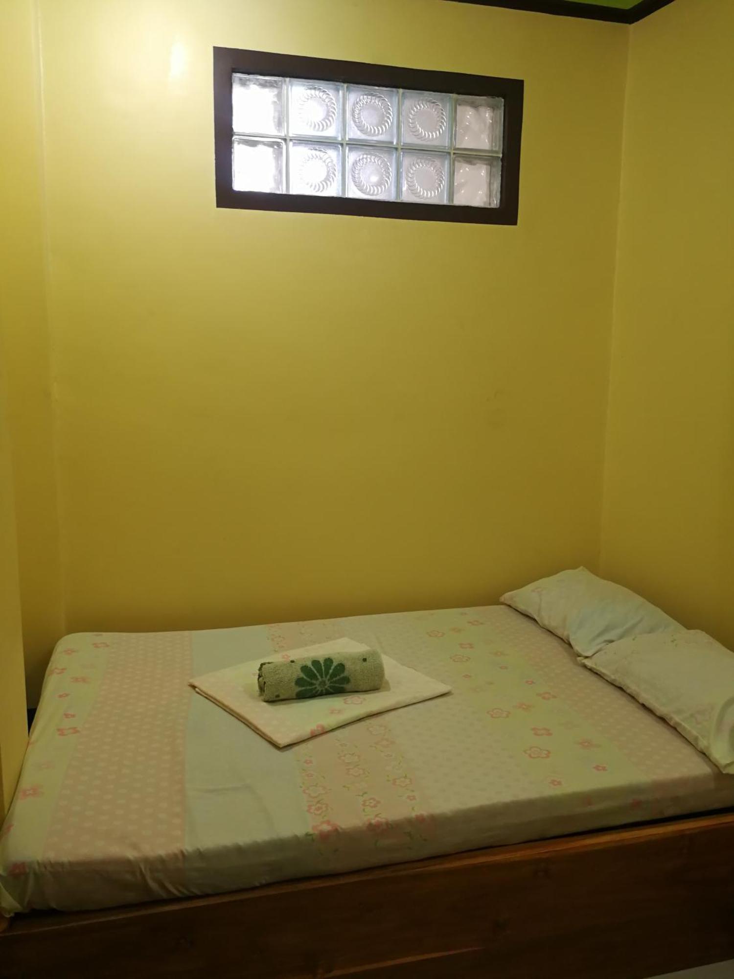 Joyful Guest House เอลนิโด ภายนอก รูปภาพ