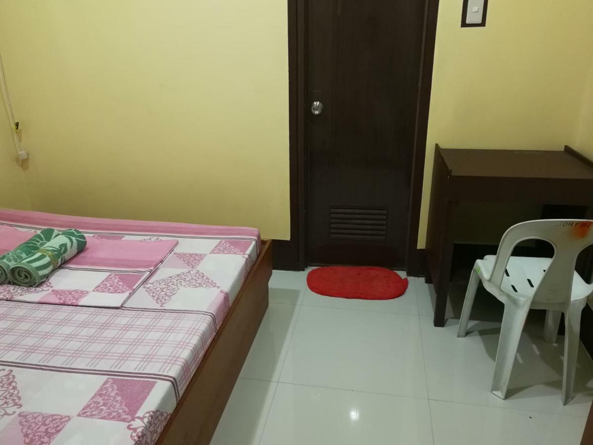 Joyful Guest House เอลนิโด ภายนอก รูปภาพ
